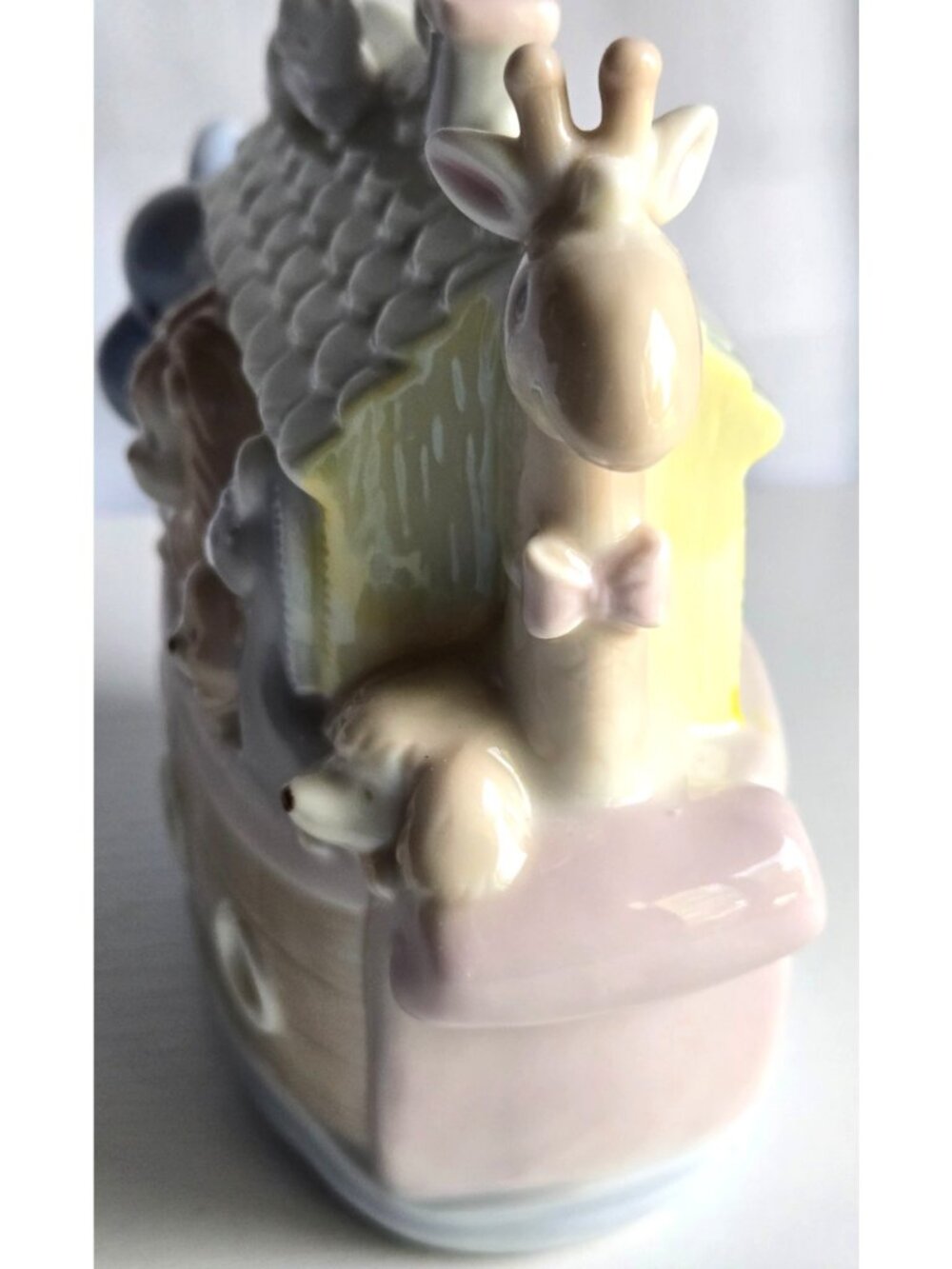 Precious Moments Noah's Ark Porcelain Bank 1995 with Stopper - Picture 4 of 7